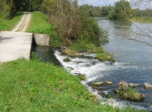 Confluence du canal Fure-Morge et de l'Isère (© R. Chavaux - DREAL Rhône-Alpes)